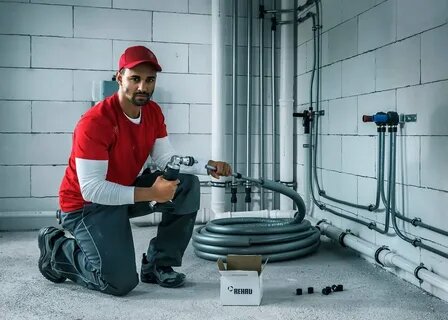 How to Keep Your Business Running Smoothly with a Commercial Plumber