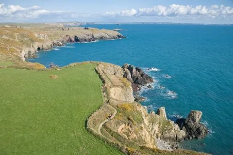 How to Camp Near Pembrokeshire’s Stunning Beaches