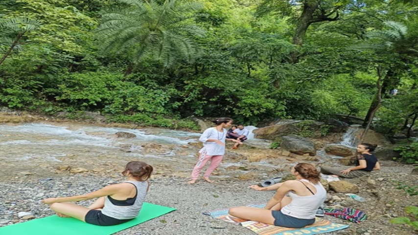 Revitalize Your Mind and Body at a Detox Retreat in Rishikesh