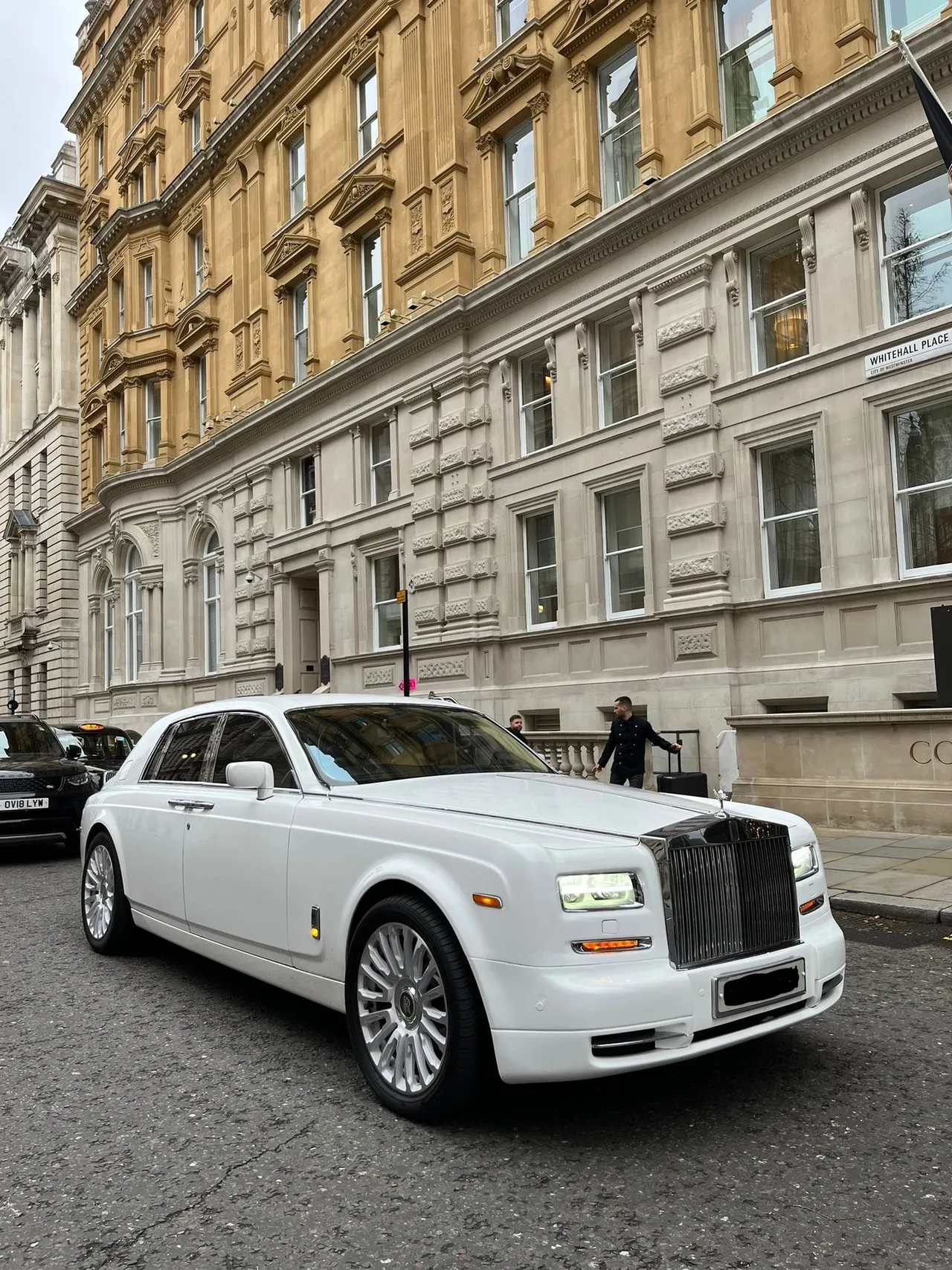 Rolls Royce Hire London : Luxury, Elegance, and Sophistication for Your Wedding Day