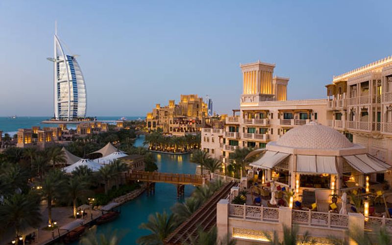 Top-Luxury-Resorts-in-Dubai-for-a-Dream-Vacation