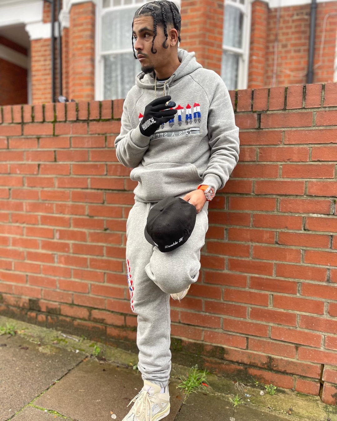 Trapstar Tracksuit: A Streetwear Staple for Every Wardrobe