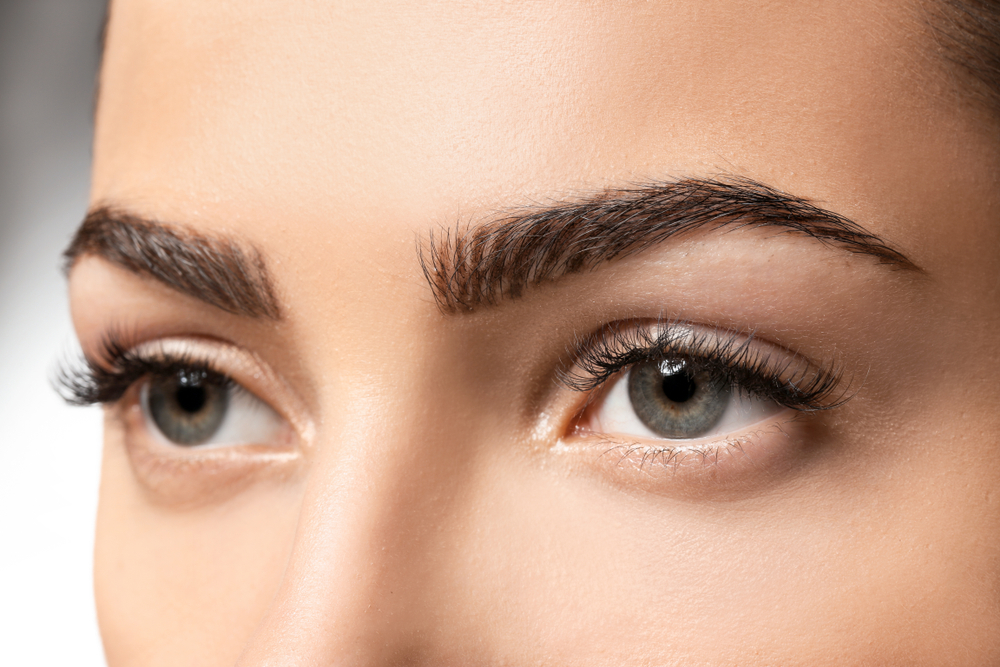 What is the downside of an eyebrow transplant?